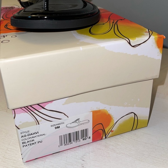 Black Sandals - Picture 3 of 3